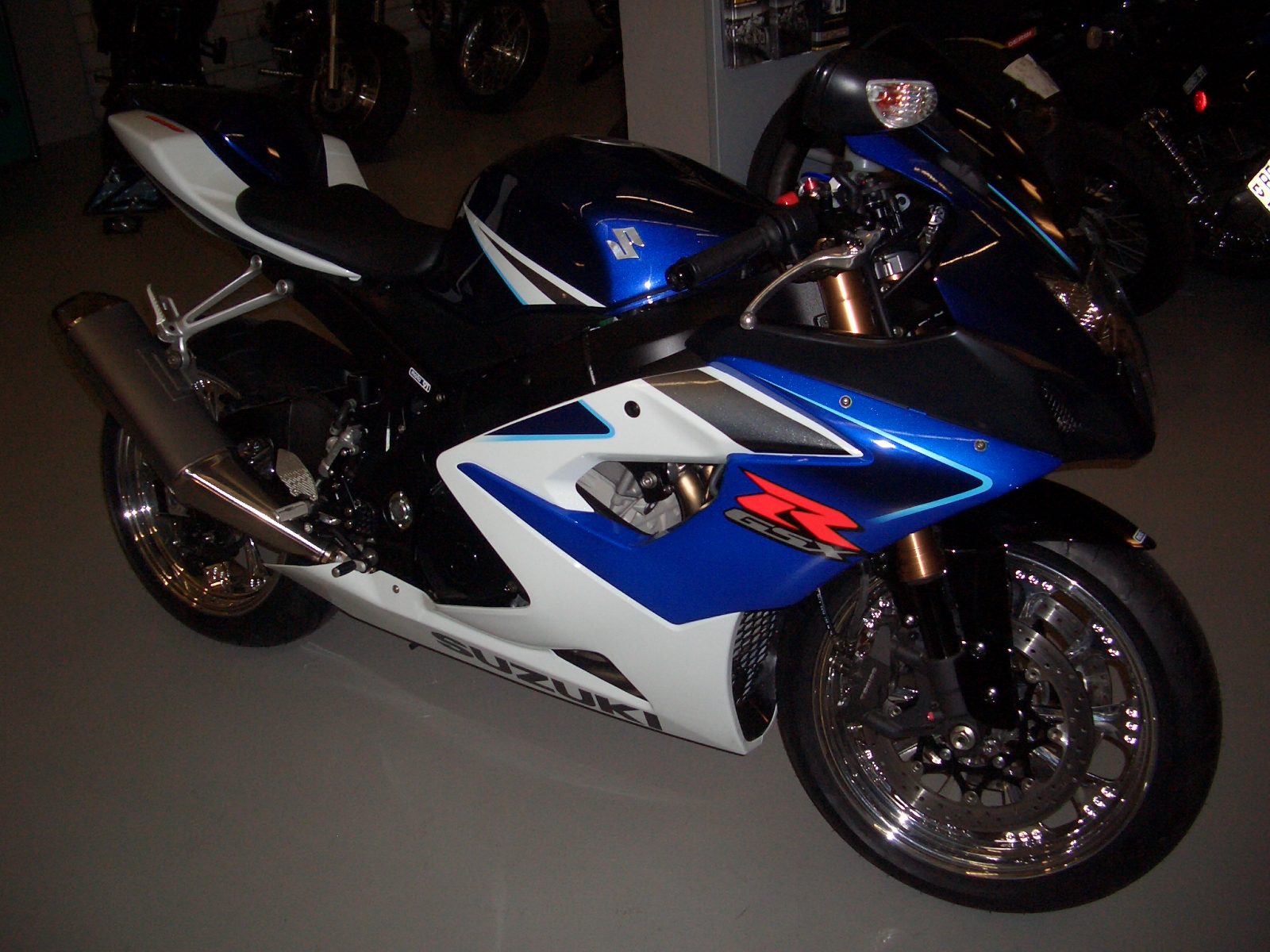 gsxr 002.jpg